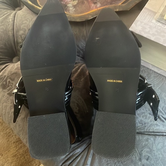 Straight from the runway, sling back flats - Picture 2 of 5